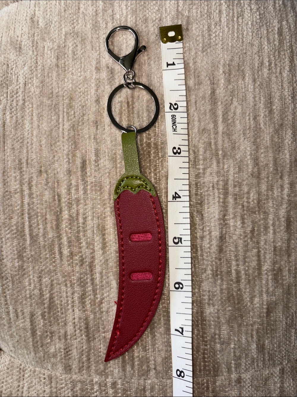 NEW Bag Charm Red Chili Pepper Keychain Key Ring with Green Top - Picture 3 of 4